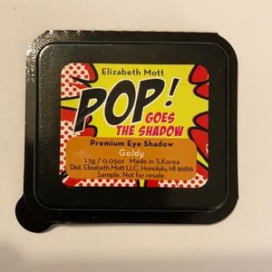 Pop Goes the Shadow eye shadow